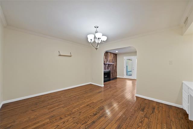 Building Photo - 2303 Park Hill Dr