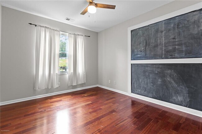 Building Photo - 2990 Hearthstone Dr