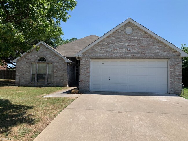 Primary Photo - 3 br, 2 bath House - 1142 Robin Circle