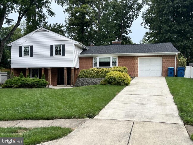 Building Photo - 7908 Jansen Ct