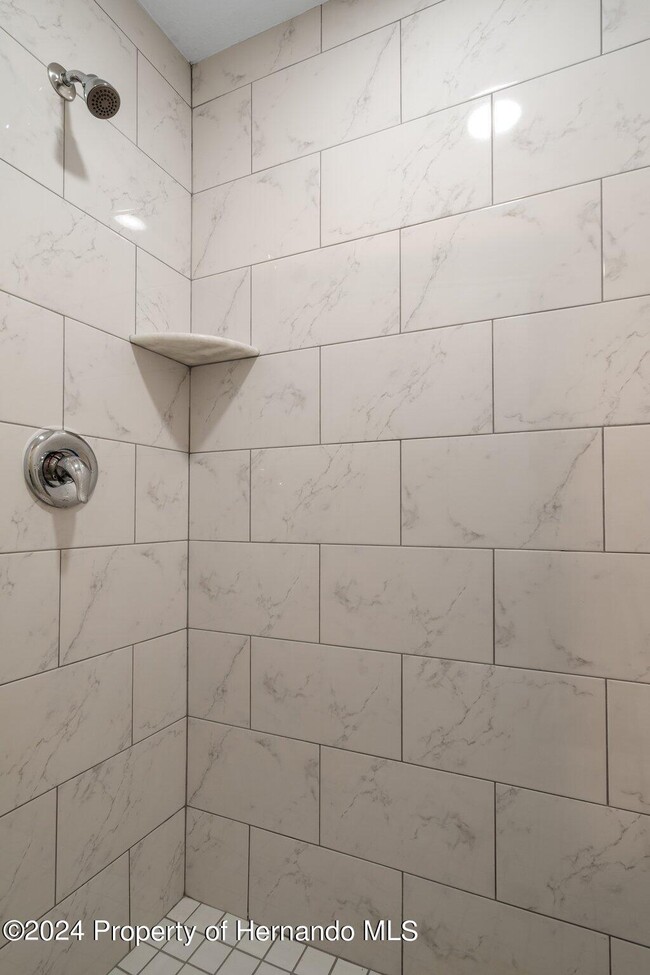 Building Photo - 7001 Griffin Rd