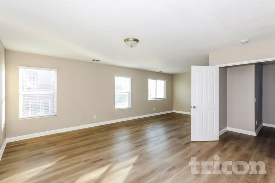 Building Photo - 13741 Starshine Dr