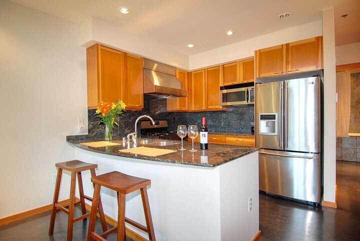 Building Photo - 1760 N Northlake Way