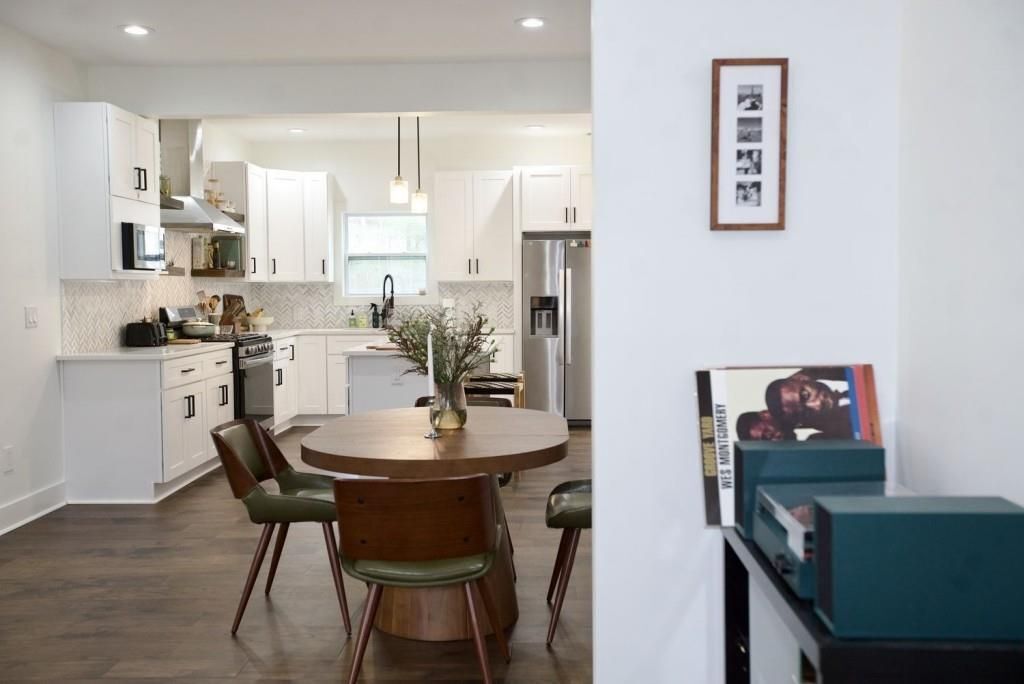 Building Photo - 1718 Line St