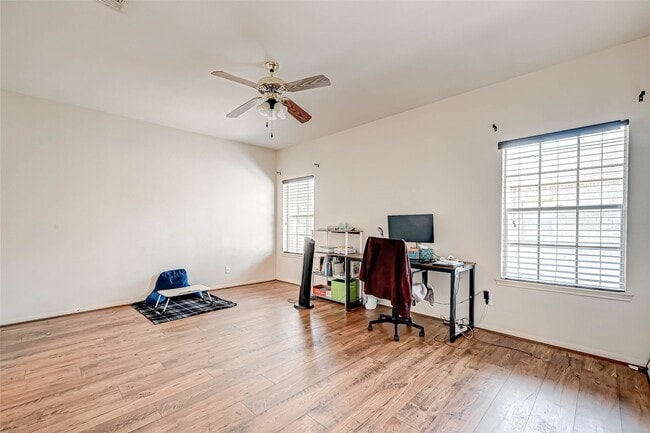 Building Photo - 3780 Tanglewilde St