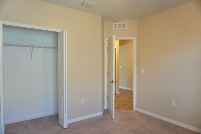 Building Photo - Corner Lot - Central Pointe (SW Winter Haven)