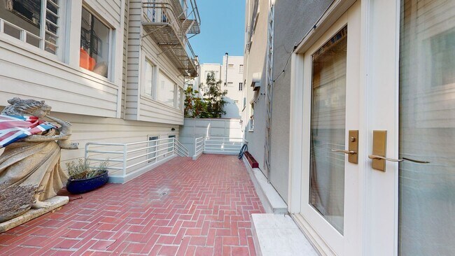 Building Photo - 29-29 Pleasant St