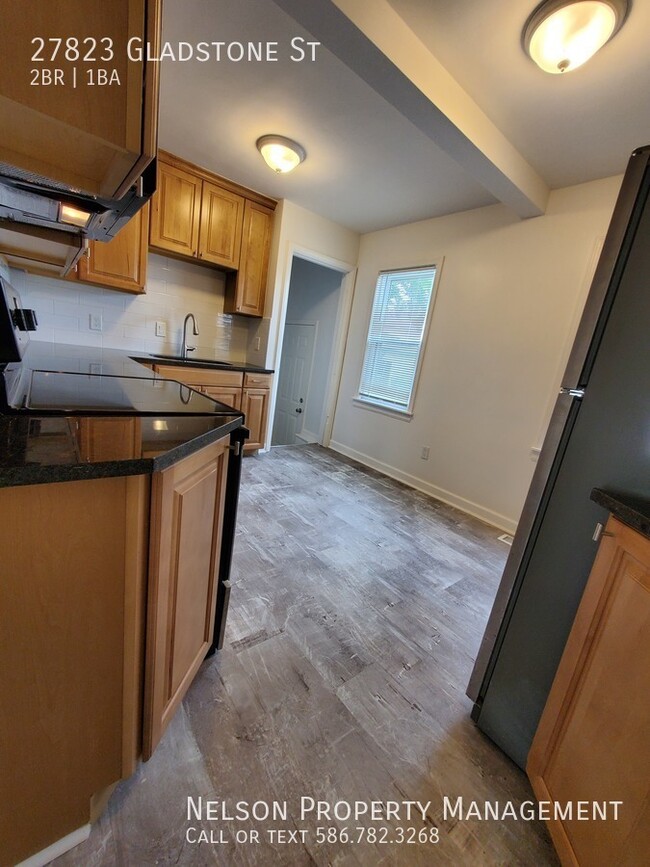 Building Photo - "2-Bedroom Gem with Granite Countertops & ...