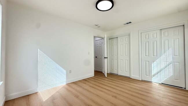 Building Photo - 212 N 17th St