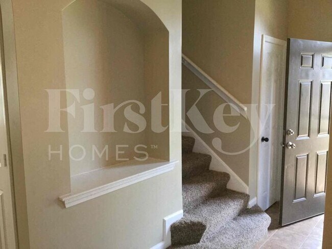 Building Photo - 4590 Tulip Creek Dr