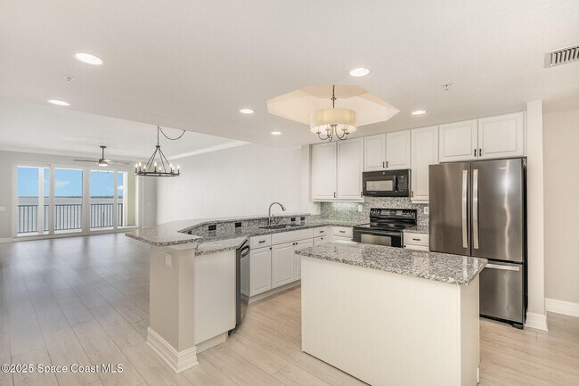 Building Photo - 93 Delannoy Ave