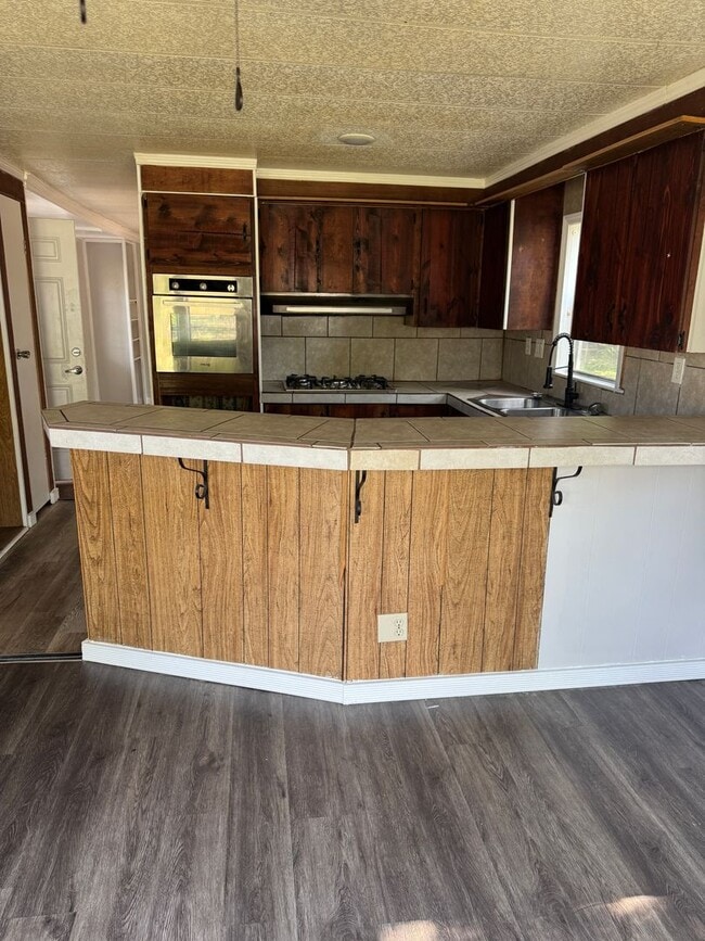 Building Photo - 328 NE Roselawn Ave