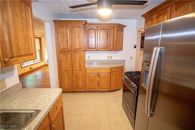 Building Photo - 14014 Emery Ave
