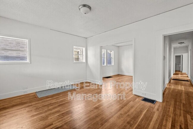 Building Photo - 2511 20th Place Ensley