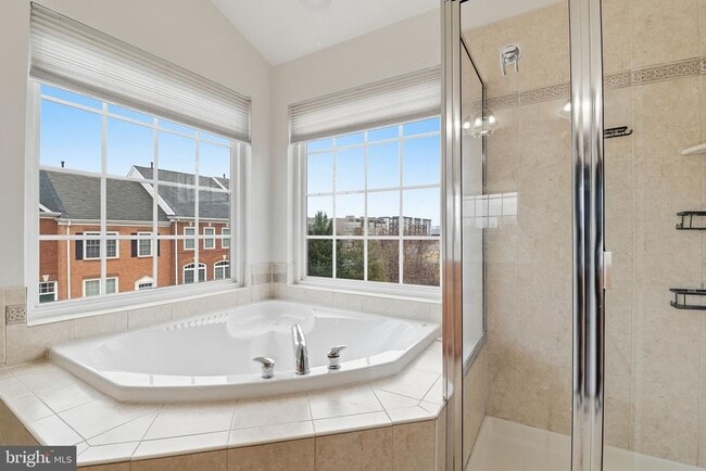 Building Photo - 21770 Ladyslipper Sq