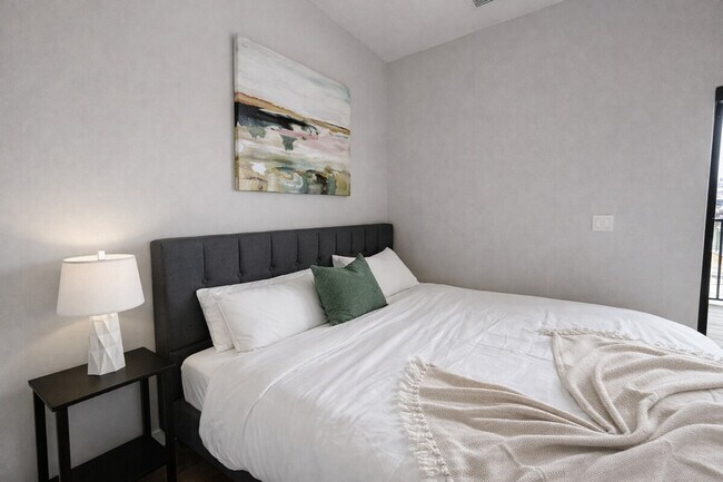 Building Photo - 4613 Capitol Ave