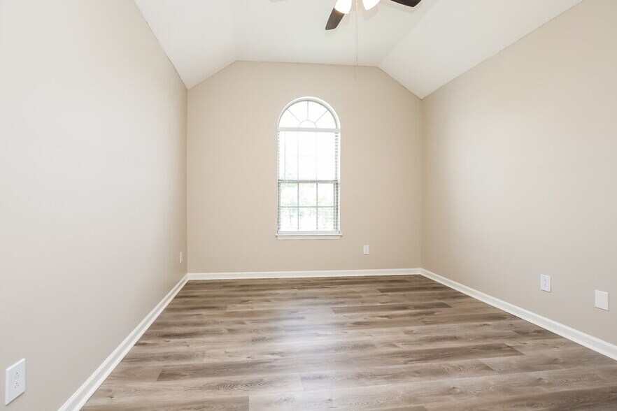 Building Photo - 309 Cedar Park Cir