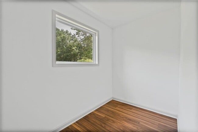 Building Photo - 3119 Piper Dr