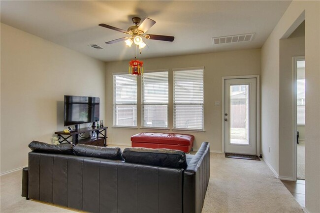 Building Photo - 16009 Hawthorne Heights Trail