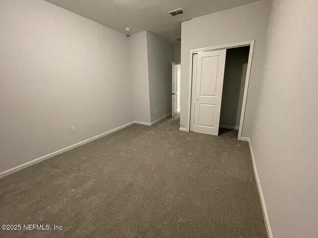 Building Photo - 355 Brandon Lks Dr
