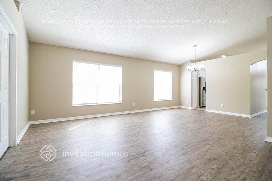 Building Photo - 4000 Shawn Cir