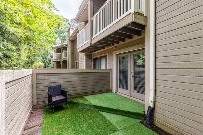 Building Photo - 2875 Torreya Way SE