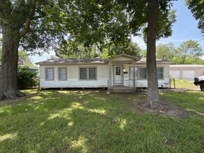 Building Photo - 612 Ross St