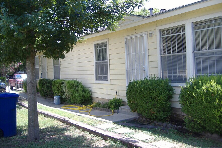 Building Photo - 631 J St