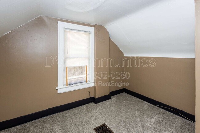 Building Photo - 243 Wildwood Ave