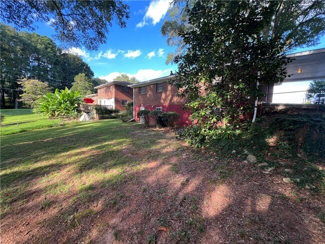 Building Photo - 2167 Wallingford Dr