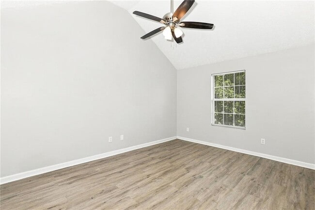 Building Photo - 9471 Bogey Ct