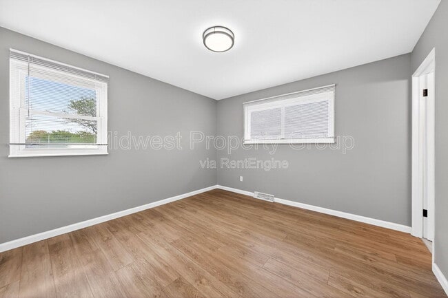 Building Photo - 1810 Swallow Ln