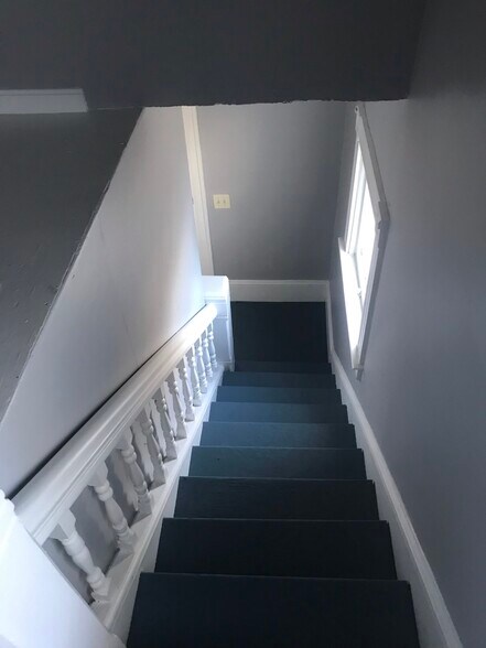 Building Photo - 732 Polk St