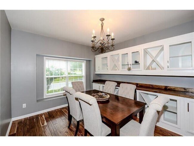 Building Photo - 2657 Cedar Dr