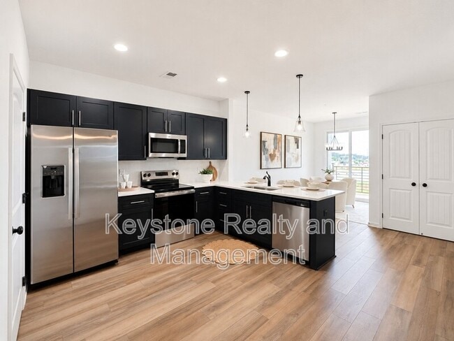 Building Photo - 2425 Pea Ridge Rd
