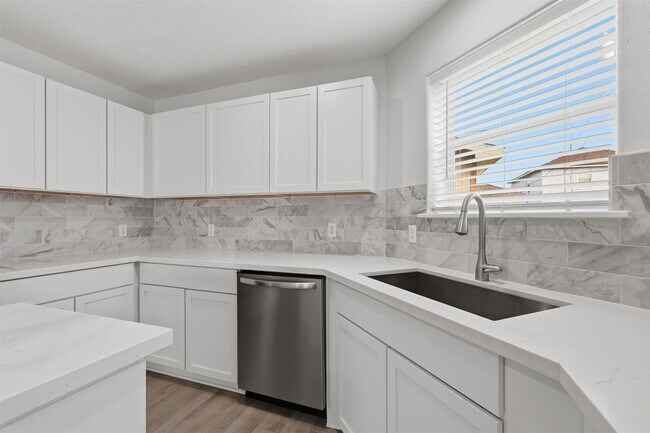 Building Photo - 9026 McGallion Rd