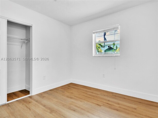 Building Photo - 10015 SW 85th St