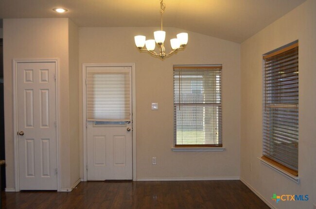 Building Photo - 9611 Raeburn Court