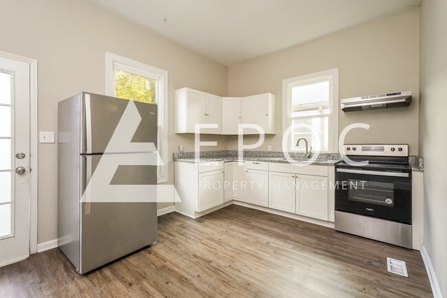 Building Photo - 705 Salisbury Ridge Rd