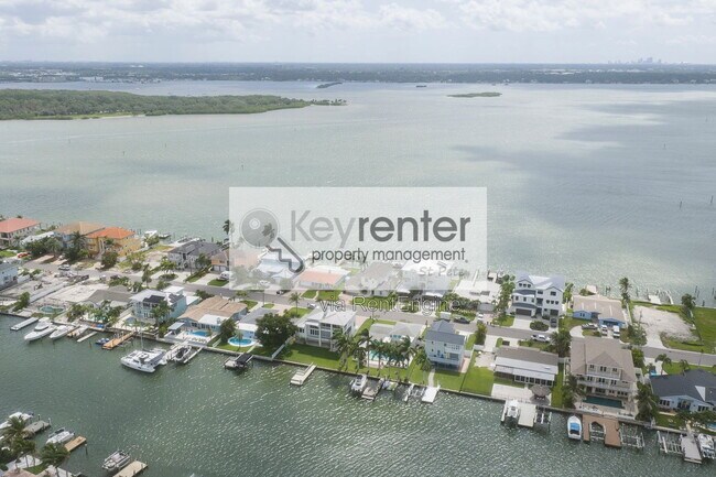 Building Photo - 540 Johns Pass Ave