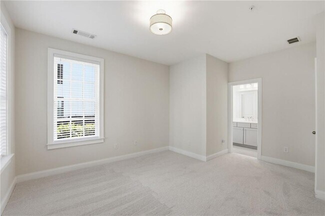 Building Photo - 6572 Aria Village Dr