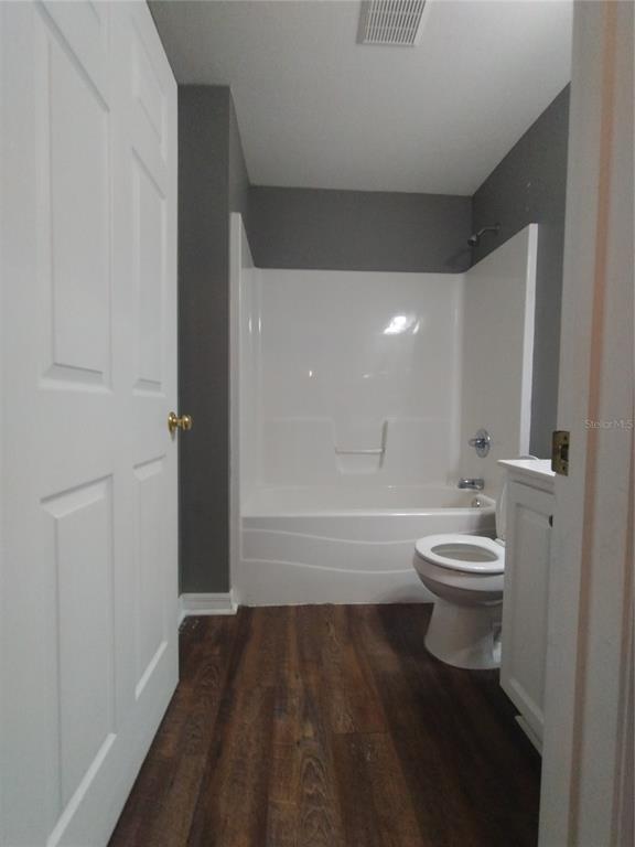 Building Photo - 138 SW Gremlin Way