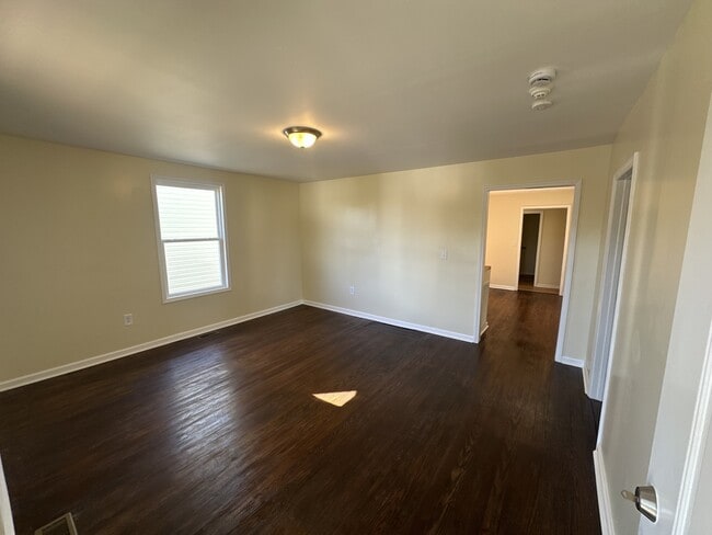 Building Photo - 313 Bryant Ave