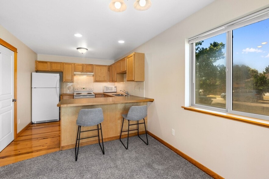 Building Photo - 4006 Broadwater Ct