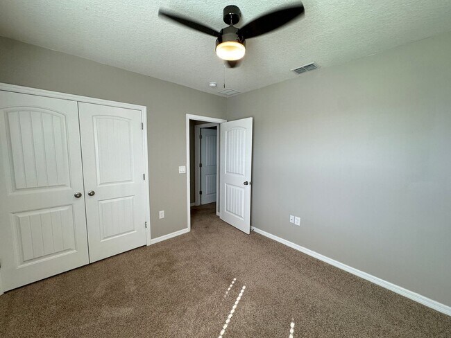 Building Photo - GORGEOUS 3 Bd/2.5 Ba in Winter Garden!!