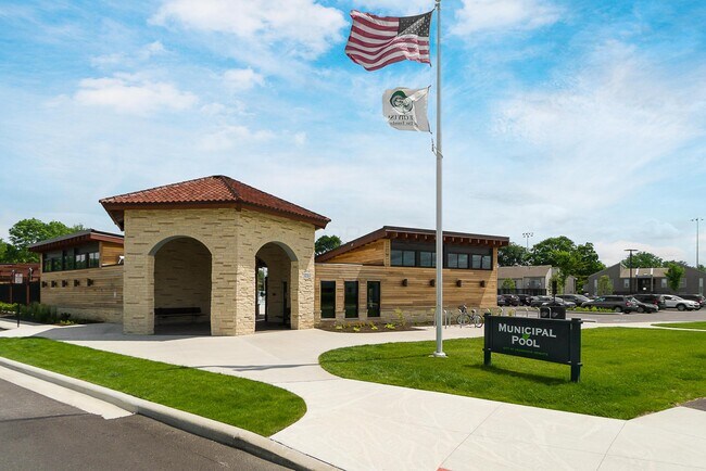 Building Photo - 945 Quay Ave