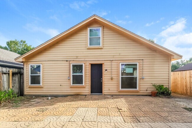 Building Photo - 12231 Innisfall Cir
