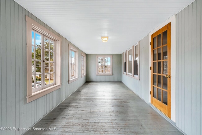 Building Photo - 517 Highland Ave