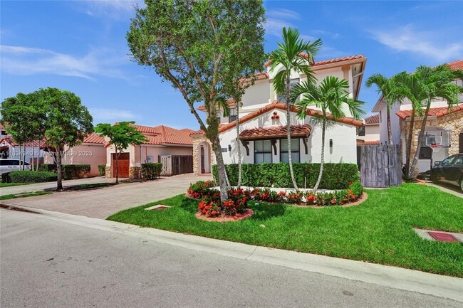 Building Photo - 1007 NW 99th Ct