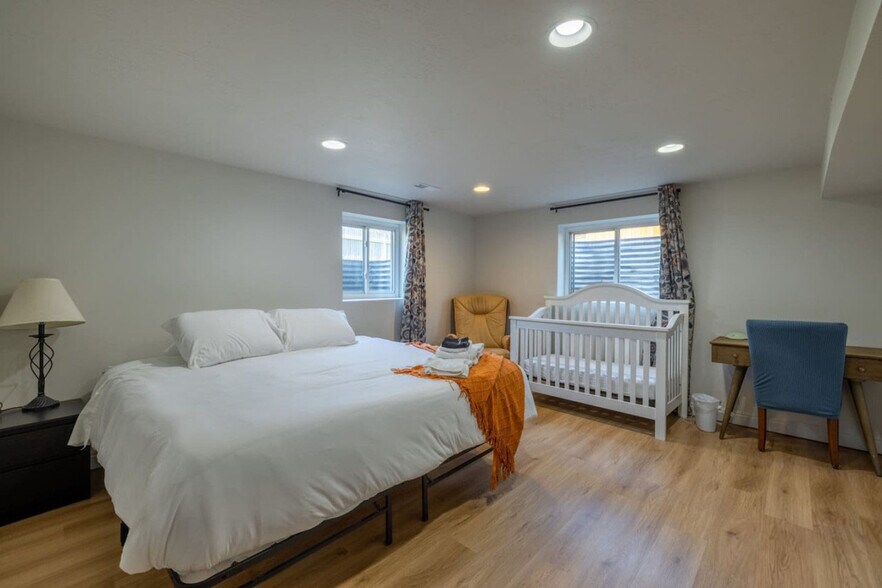 Building Photo - 9164 Coppercreek Cir